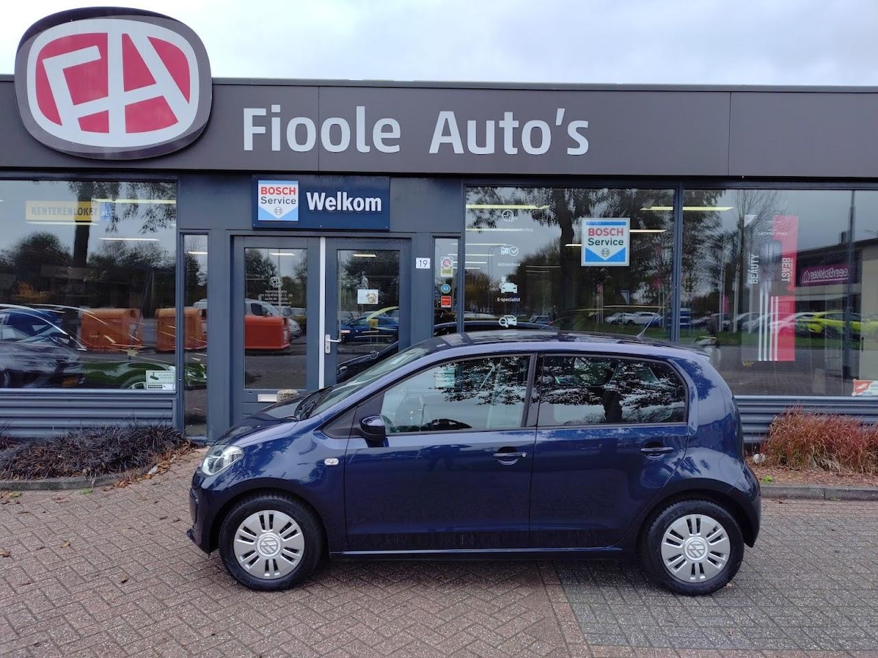 Volkswagen Up! - 1.0 move up! BlueMotion Airco, 5 deurs, Navi - AutoWereld.nl