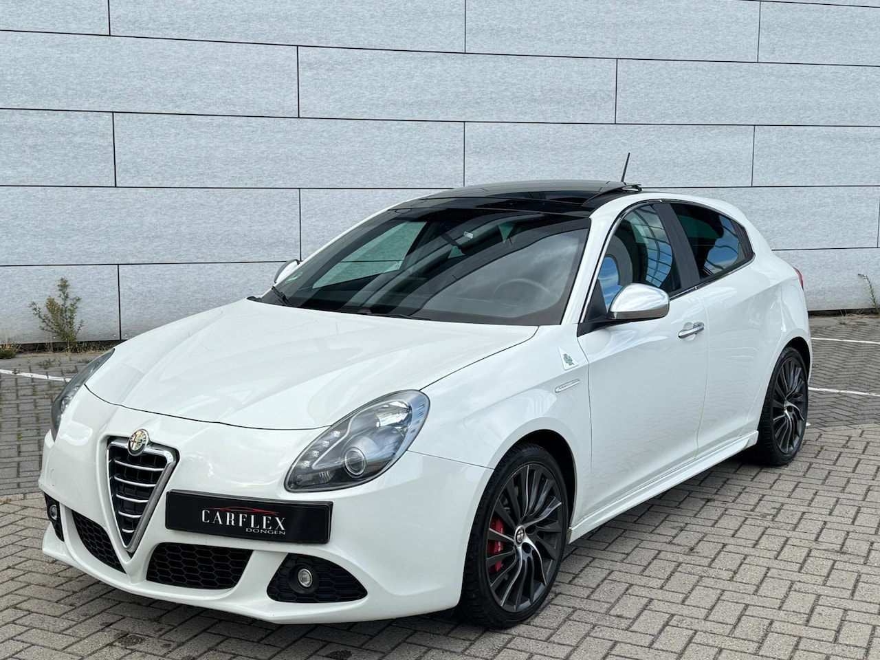 Alfa Romeo Giulietta - 1.7 TBi QV DAK/PDC/CRUISE/BOSE - AutoWereld.nl
