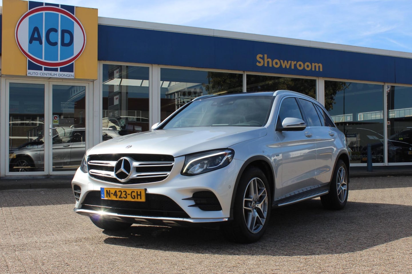 Mercedes-Benz GLC-klasse - 350e 4MATIC Premium Plus | AMG pakket | PanoramaDak |Trekhaak wegklapbaar | - AutoWereld.nl