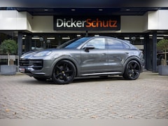 Porsche Cayenne Coupé - E-Hybrid | Achteras | InnoDrive | SportDesign | Trekhaak | Soft-Close | Sportstoelen Plus