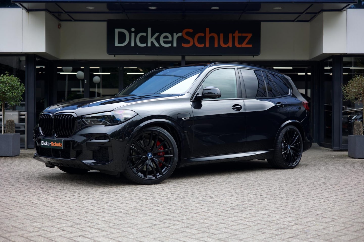 BMW X5 - XDrive45e M Sport | Bowers & Wilkens | Pano | Trekhaak - AutoWereld.nl