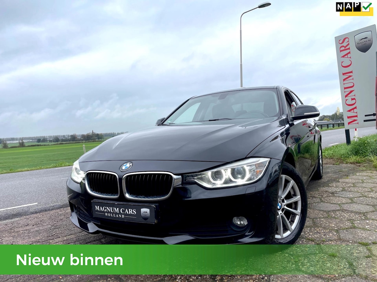 BMW 3-serie - 316i Executive 5Drs NAP-Automaat-Luxury-Xenon-Navi Scherm-Velgen - AutoWereld.nl