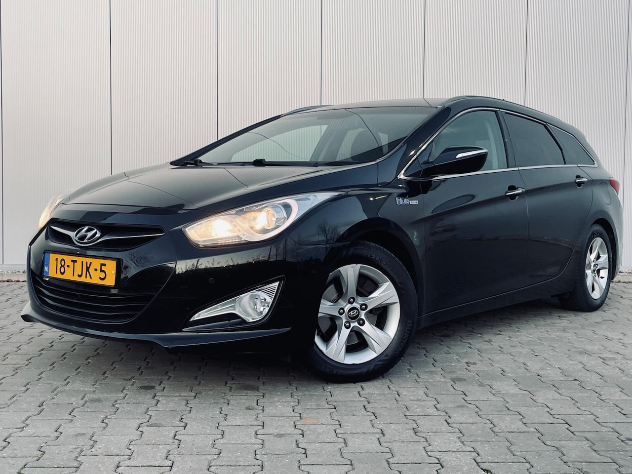 Hyundai i40 Wagon - 1.6 GDI Blue Business Edition 1.6 GDI Blue Business Edition - AutoWereld.nl