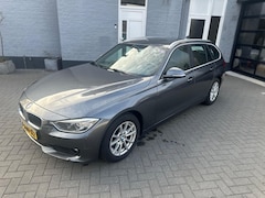 BMW 3-serie Touring - 316i | LEER | TREKHAAK | XENON | ELEK. ACHTERKLEP |