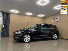 Ford S-Max - 2.0 Titanium * Automaat / Panoramadak / Trekhaak / Navigatie / NL Auto