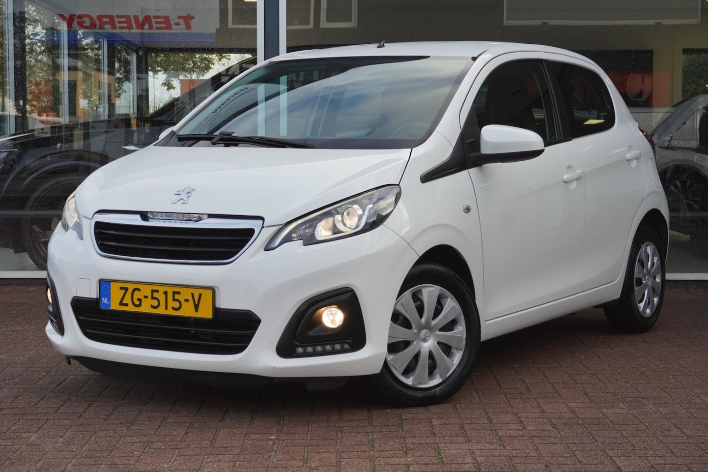 Peugeot 108 - 1.0 e-VTi Active | Airco | 5deurs | Elek. Pakket | 2019 | Dealerauto | Inruil mogelijk - AutoWereld.nl