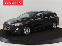 Ford Focus - 1.5 EcoBoost Titanium | Trekhaak | Stoel & stuurverwarming | Camera | Carplay | Navigatie