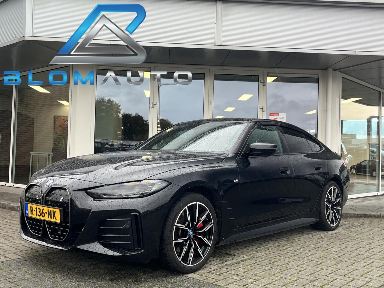 BMW i4 - eDrive40 M-SPORT 84KWh LEDER+ACC+STUURVERWARMING+HUD - AutoWereld.nl