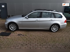 BMW 3-serie Touring - 330i