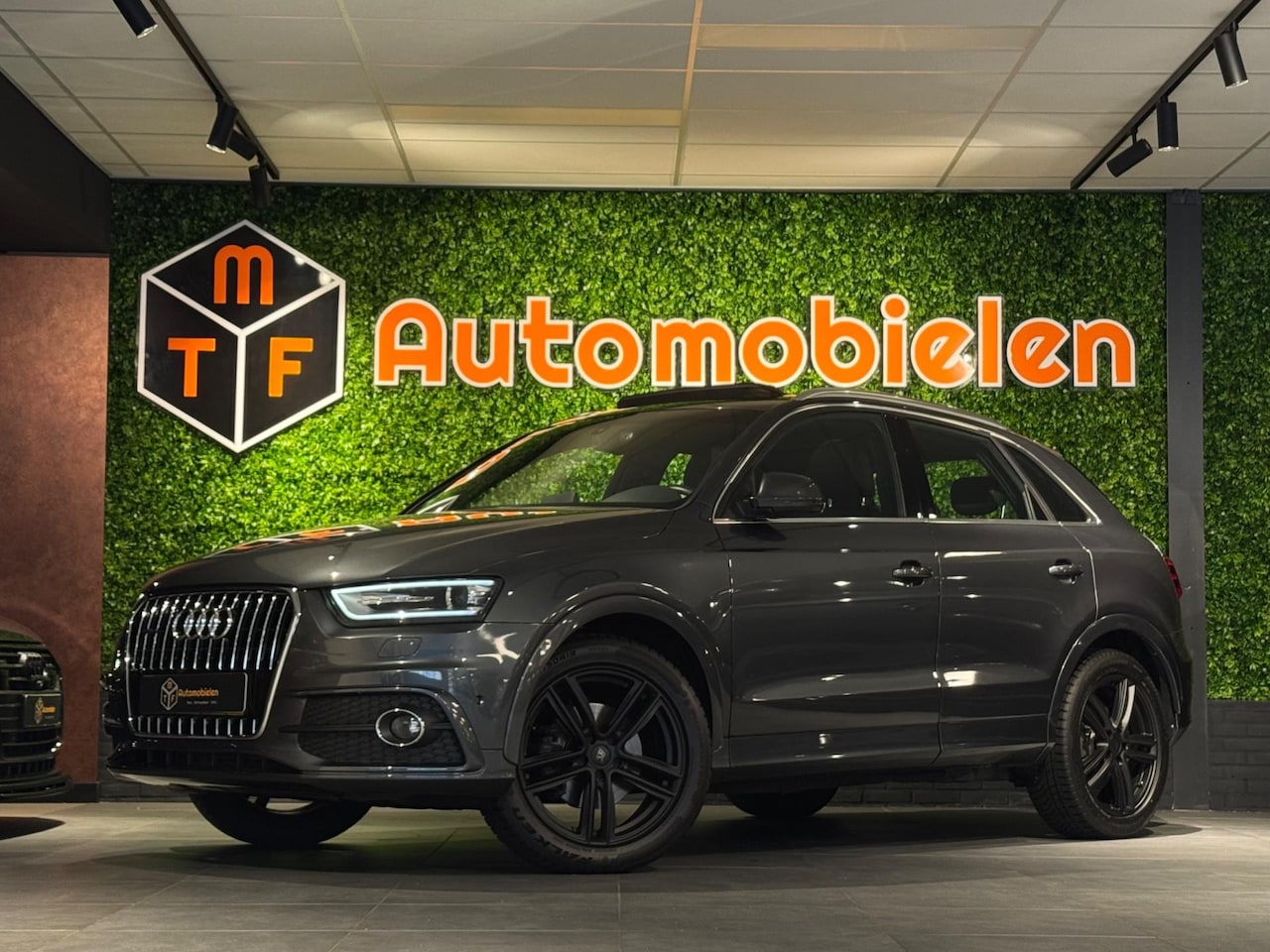 Audi Q3 - 2.0 TFSI QUATTRO 3x S-LINE |CAMERA|PANO|KEYLESS|BOMVOL - AutoWereld.nl