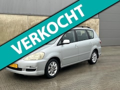 Toyota Avensis Verso - 2.0i Linea Luna 7 PERSOONS+NAVI+AIRCO+CRUISE CONTROL+PDC+TREKHAAK+3 SLEUTELS EN BOEKJES