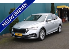 Skoda Octavia - 1.0 TSI Business Edition Plus CARPLAY|ADAPT.CRUISE|ELEK.A.KLEP|STUUR/STOELVERW|NAV|LED|ECC