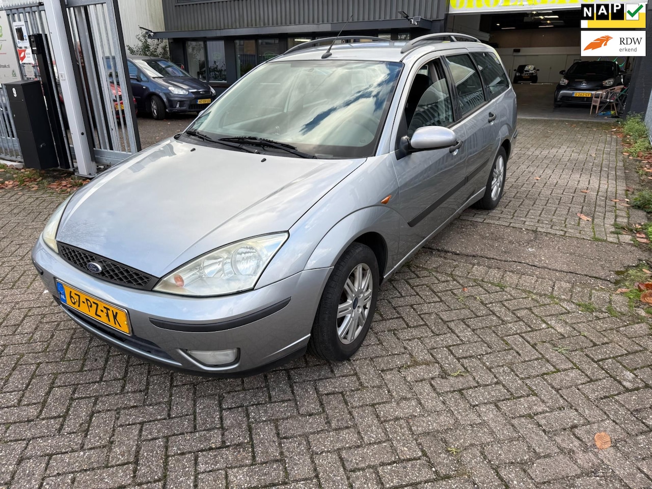 Ford Focus Wagon - 1.6-16V Futura 1.6-16V Futura - AutoWereld.nl