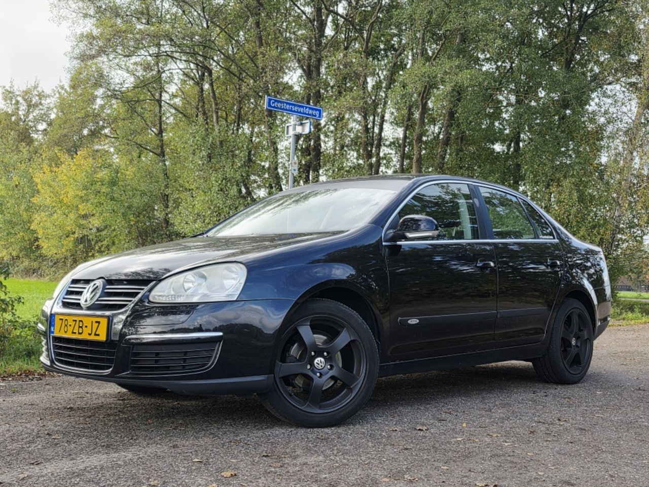 Volkswagen Jetta - 1.6 FSI Comfortline 1.6 FSI Comfortline - AutoWereld.nl