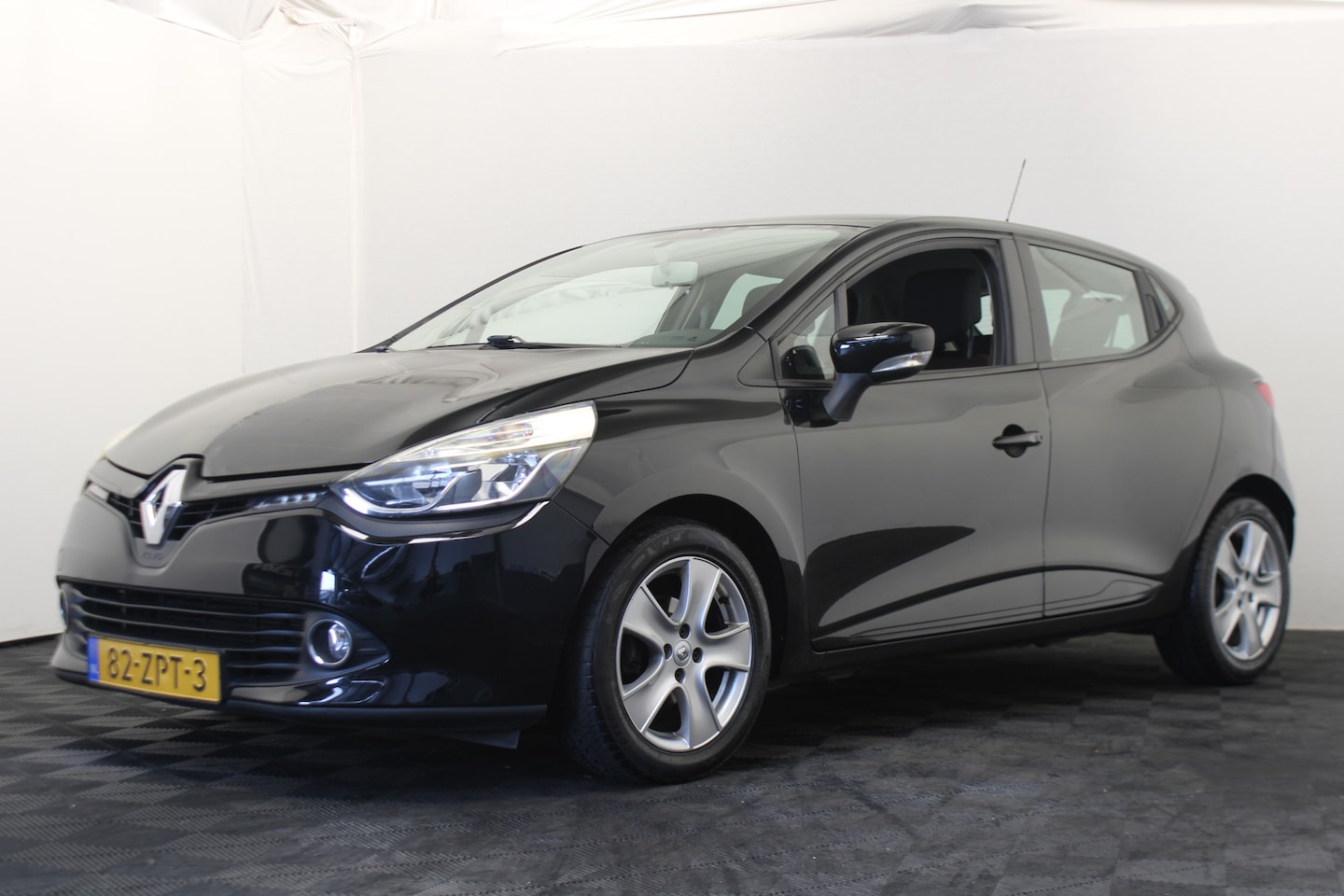 Renault Clio - 0.9 TCe Expression 0.9 TCe Expression - AutoWereld.nl