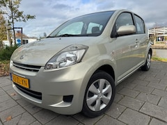 Daihatsu Sirion 2 - 1.3-16V Comfort