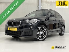 BMW X1 - xDrive20i M Sport Schuifdak Automaat Navi Leer Memory HUD