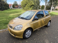 Toyota Yaris - 1.3-16V VVT-i Sol AIRCO, UNIEK VOLLEDIG DEALER ONDERHOUDEN