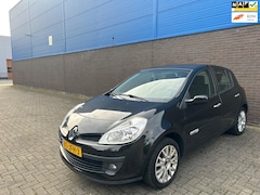 Renault Clio - 1.2-16V Collection | APK:NIEUW | 5-Deurs | Airco | Cruise | Mistlampen | El. Ramen en spie