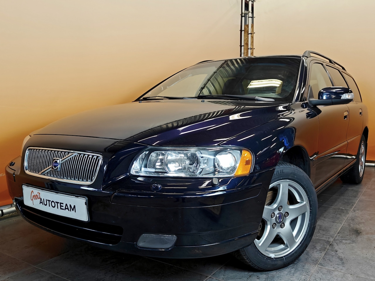 Volvo V70 - 2.4 Edition Sport 170 pk! youngtimer leer - AutoWereld.nl