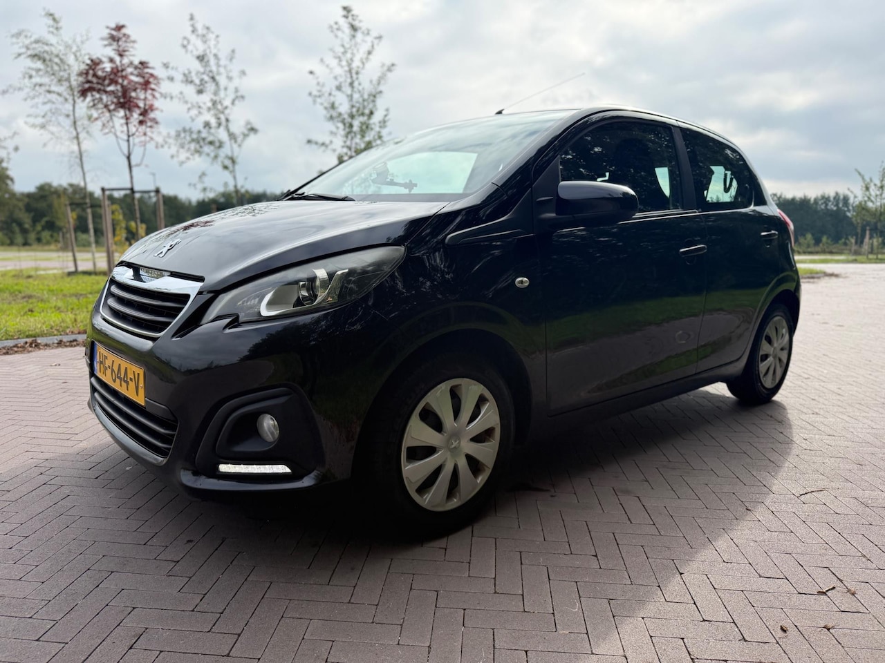 Peugeot 108 - 1.0 e-VTi Blue Lease | Airco | 5 DRS | Goed onderhouden | Zwart | - AutoWereld.nl