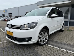 Volkswagen Touran - 2.0 TDI Comfortline BlueMotion | Grijs kenteken | VAN | Climate | Cruise | Trekhaak |