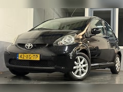 Toyota Aygo - 1.0-12V +|NAP|APK03-26|142DKM|LMV|3eEig|CentrDeurvgd|ElekRamen