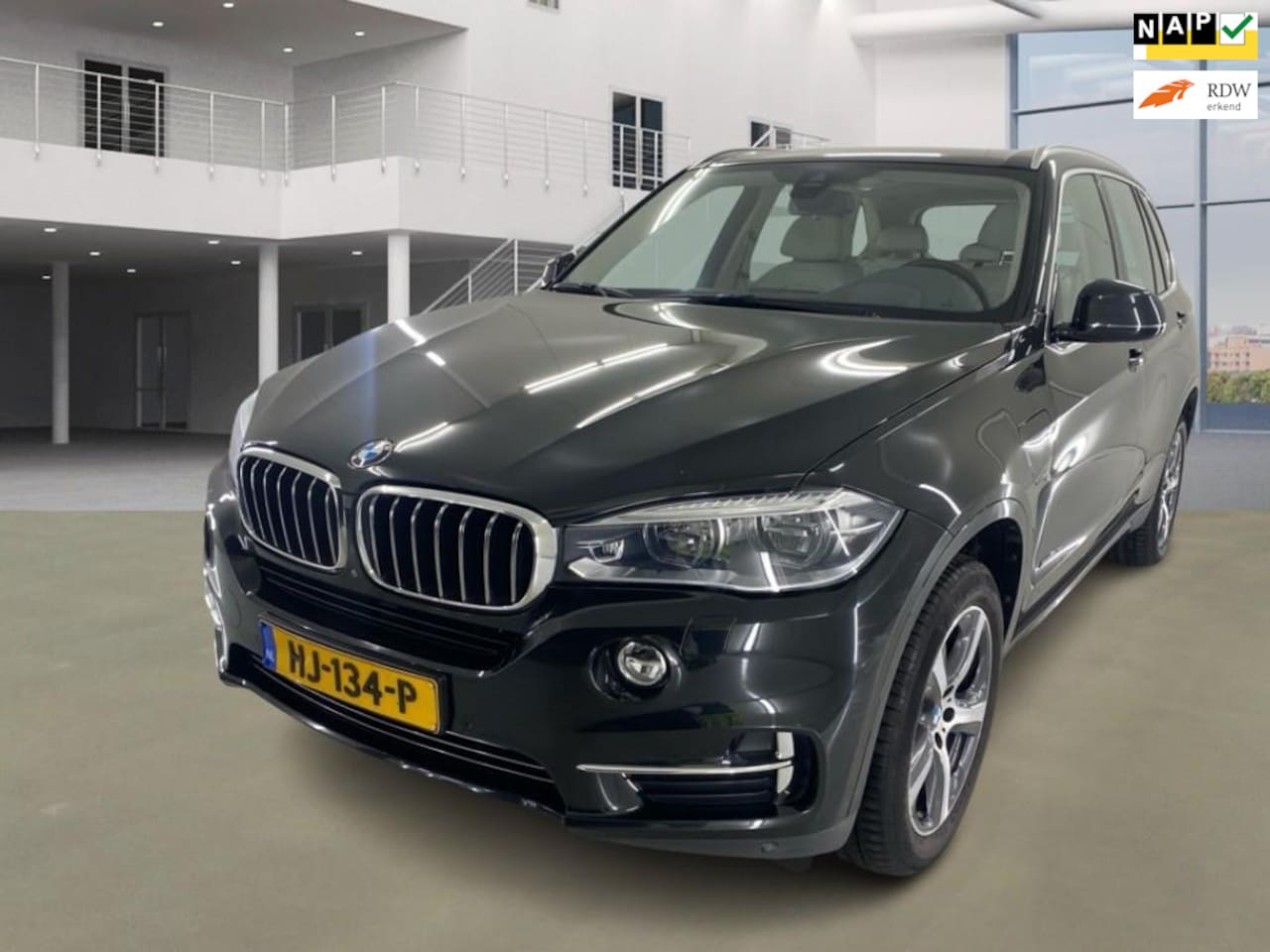 BMW X5 - xDrive 40e High Executive XDrive40e High Executive / Nieuwe APK - AutoWereld.nl
