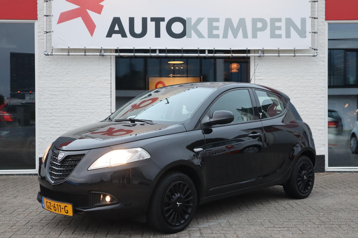 Lancia Y(psilon) - Ypsilon 0.9 TwinAir ELEFANTINO PLUS AUTOMAAT|AIIRCO|BLUE-TOOTH|PARK-ASSIST - AutoWereld.nl