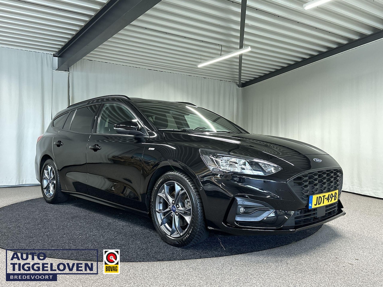 Ford Focus Wagon - 1.5 EcoBoost ST Line X Business Automaat | Trekhaak | Navi - AutoWereld.nl