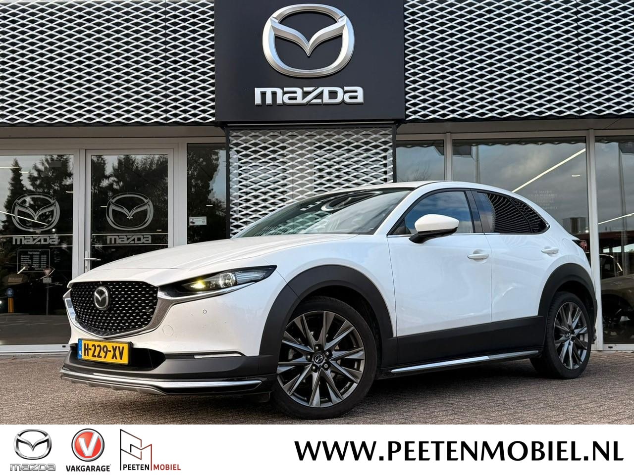 Mazda CX-30 - 2.0 e-SkyActiv-X M Hybrid Luxury AUTOMAAT | SCHUIFKANTELDAK | 360 CAMERA | AFNEEMBARE TREK - AutoWereld.nl