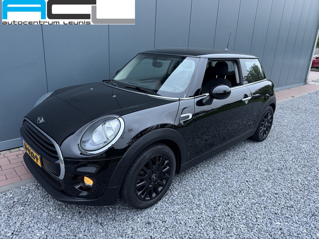 MINI Cooper - Mini 1.5 Navigatie Business 3-drs - AutoWereld.nl