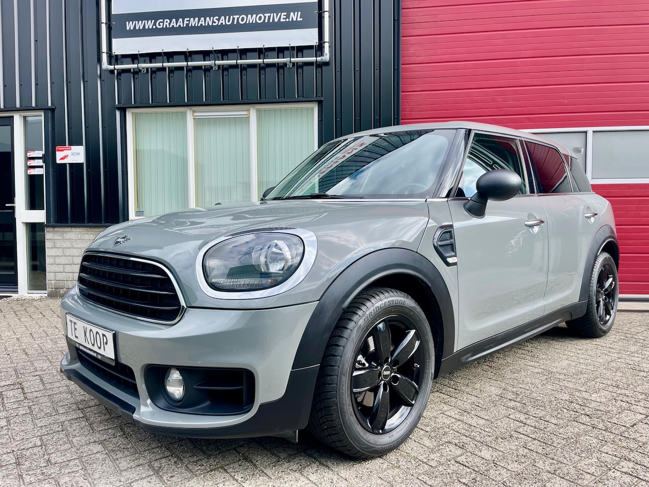 MINI Countryman - 1.5 One Chili Mini Countryman 2019 Navigatie 89.000km 1 jaar garantie - AutoWereld.nl