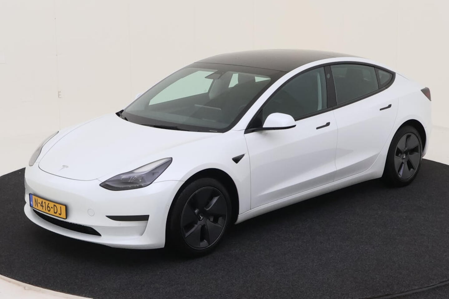 Tesla Model 3 - Standard RWD Plus FACELIFT [ LFP ACCU+WARMTEPOMP+FSD+60 kWh+PREMIUM AUDIO ] - AutoWereld.nl