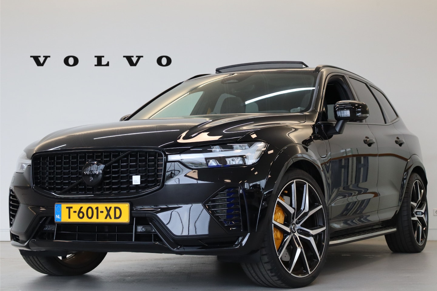 Volvo XC60 - T8 455PK Polestar Engineered | Full options | B&W Audio | 22'' Velgen | 360 Camera | Orgin - AutoWereld.nl