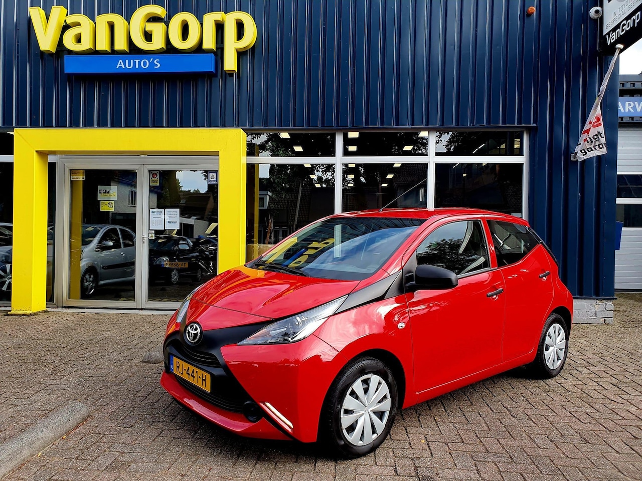 Toyota Aygo - 1.0 VVT-i x-fun CARPLAY All-in prijs! - AutoWereld.nl