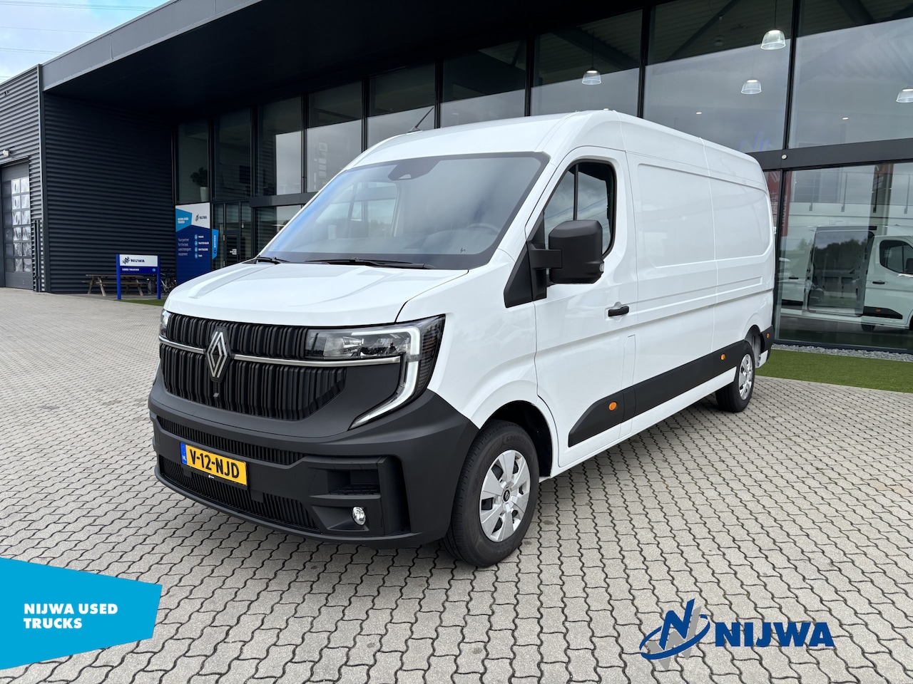 Renault Master - T35 130 L3H2 Parkeersensoren + Carplay - AutoWereld.nl