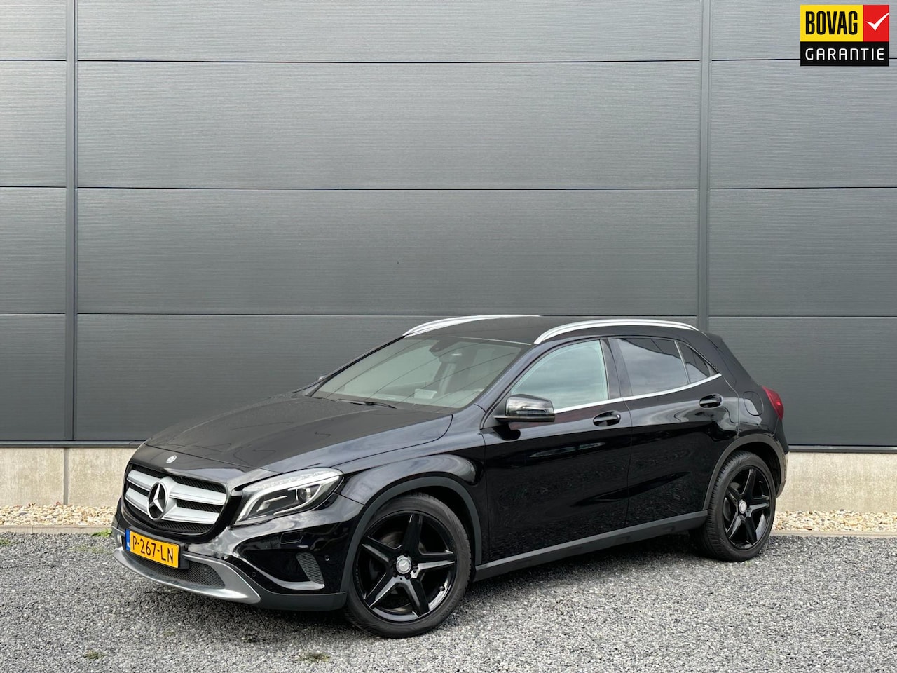 Mercedes-Benz GLA-Klasse - 200 Edition 1 Navi | Gedeeltelijk Leder | Stoelverwarming - AutoWereld.nl