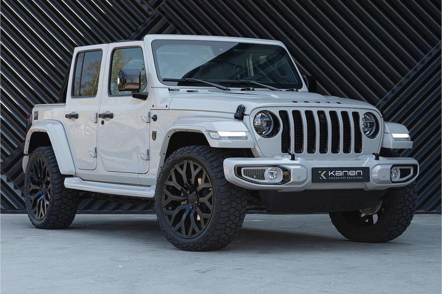 Jeep Wrangler - 4 x e 380 BRUTE Richmond Alpine Led  ACC DAB Camera Leder - AutoWereld.nl