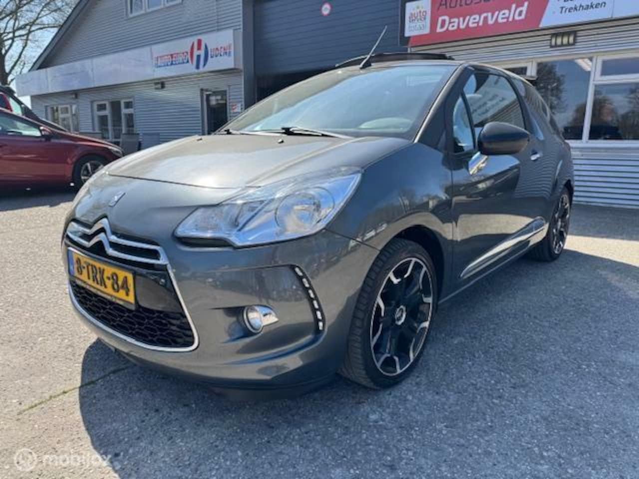 Citroën DS3 Cabrio - 1.2 VTi Cabrio So Chic - AutoWereld.nl