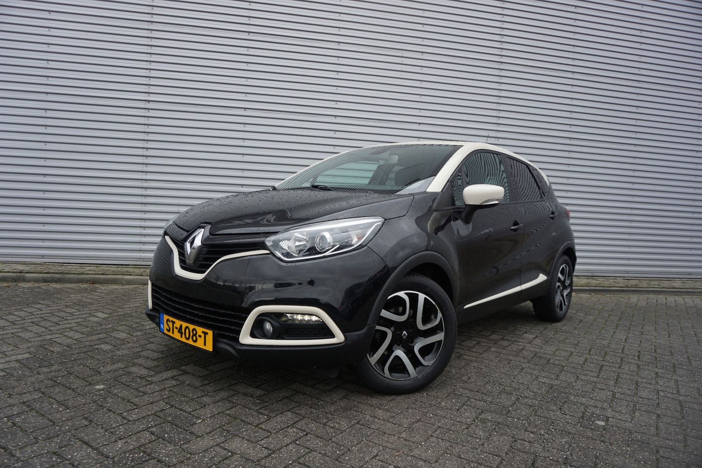 Renault Captur - 1.2 TCe Dynamique AUTOMAAT - Airco / Navi / Cruise / Parkeers. / Elektr. ramen / Lm velgen - AutoWereld.nl