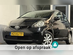Toyota Aygo - 1.0-12V +|NAP|APK03-26|142DKM|LMV|3eEig|CentrDeurvgd|ElekRamen