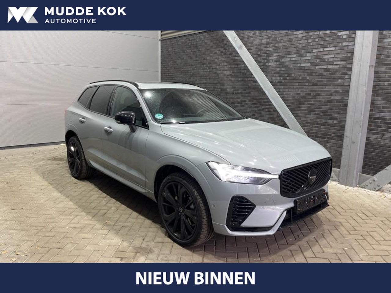 Volvo XC60 - T6 Plug-in hybrid Plus Black Edition | FACELIFT | Head-Up | ACC | Panoramadak | 360° Camer - AutoWereld.nl