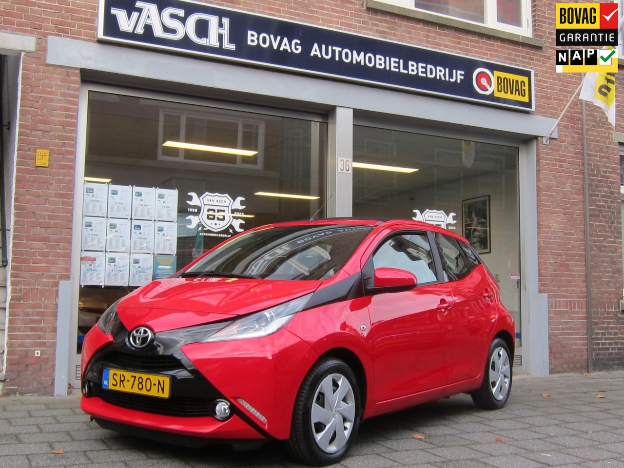 Toyota Aygo - 1.0 VVT-i x-wave Cabrio Rijklaar Bovaggarantie - AutoWereld.nl