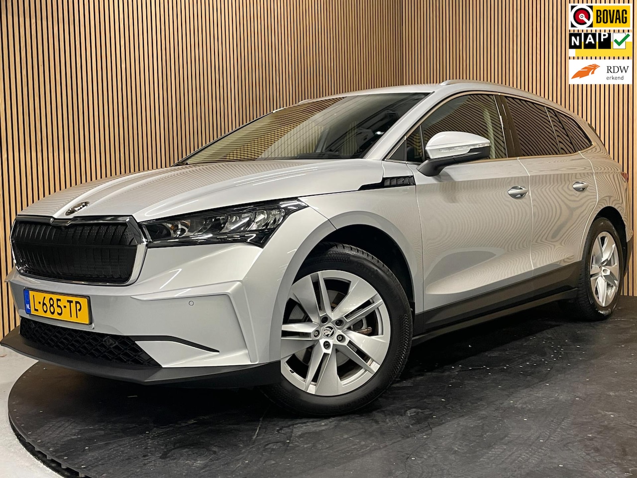 Skoda Enyaq iV - 80|GROTE ACCU|VOLLEDER|AMBIENT|CARPLAY|CAMERA|NAVI|STOEL-,STUURVERWARMING|NL-AUTO|NAP|1e E - AutoWereld.nl