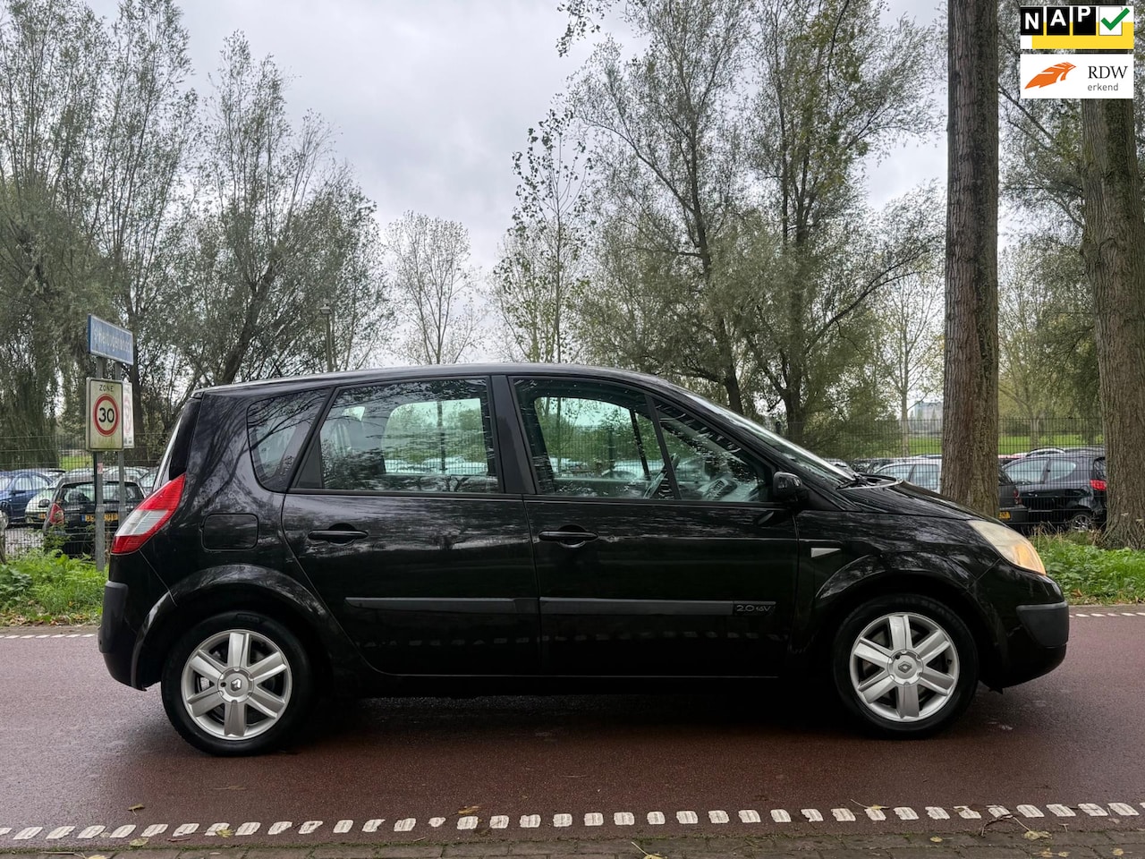 Renault Scénic - 2.0-16V Dynamique Comfort AUTOMAAT!CLIMA!APK!KOOPJE! - AutoWereld.nl