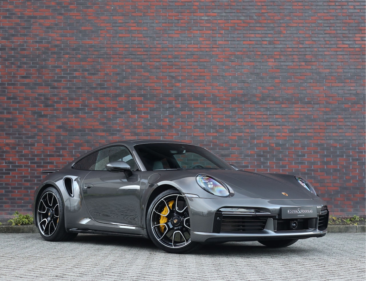 Porsche 911 - 3.8 Turbo S | Lift - Schuifdak - PDCC - Vierwielbesturing - AutoWereld.nl