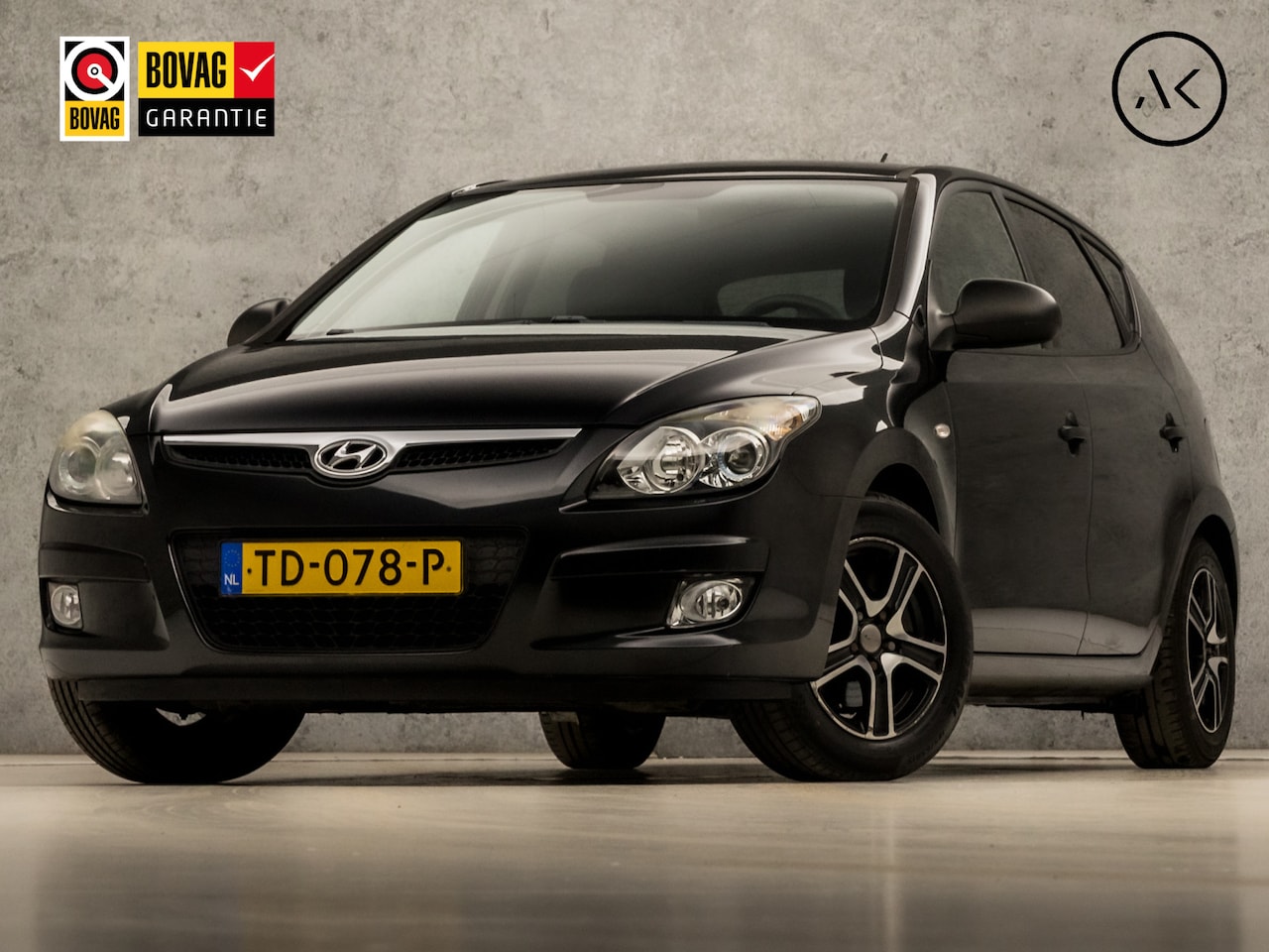 Hyundai i30 - 1.4i Sport (AIRCO, RADIO, ELEK PAKKET, PARKEERSENSOREN, LM VELGEN, SPORTSTOELEN, NIEUWE AP - AutoWereld.nl
