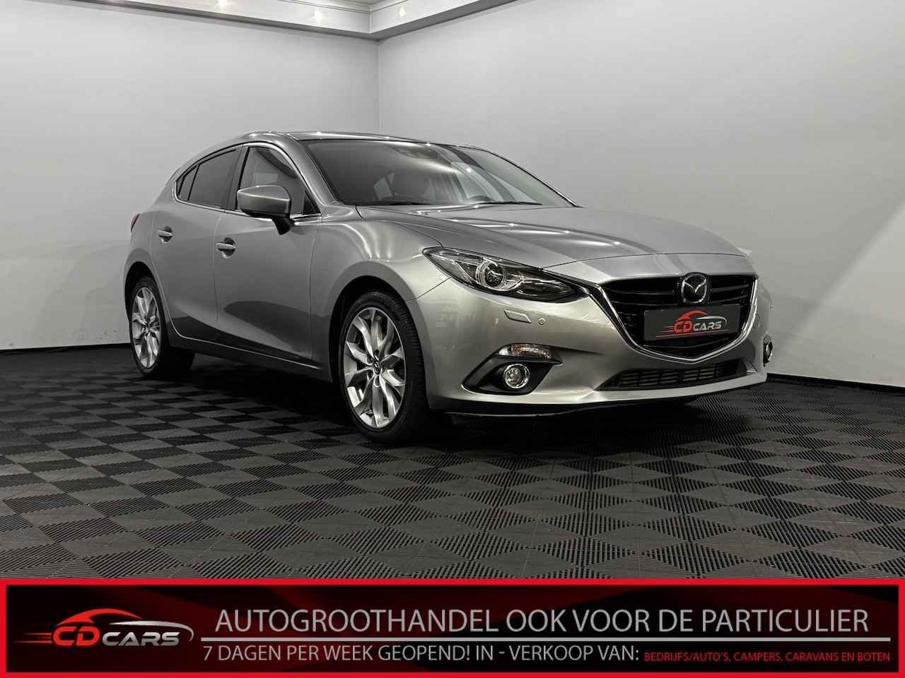 Mazda 3 - 2.2D TS+ Leder, Parkeersensoren, Navi, Elektrische verstelbare stoelen, Stoelverwarming, K - AutoWereld.nl