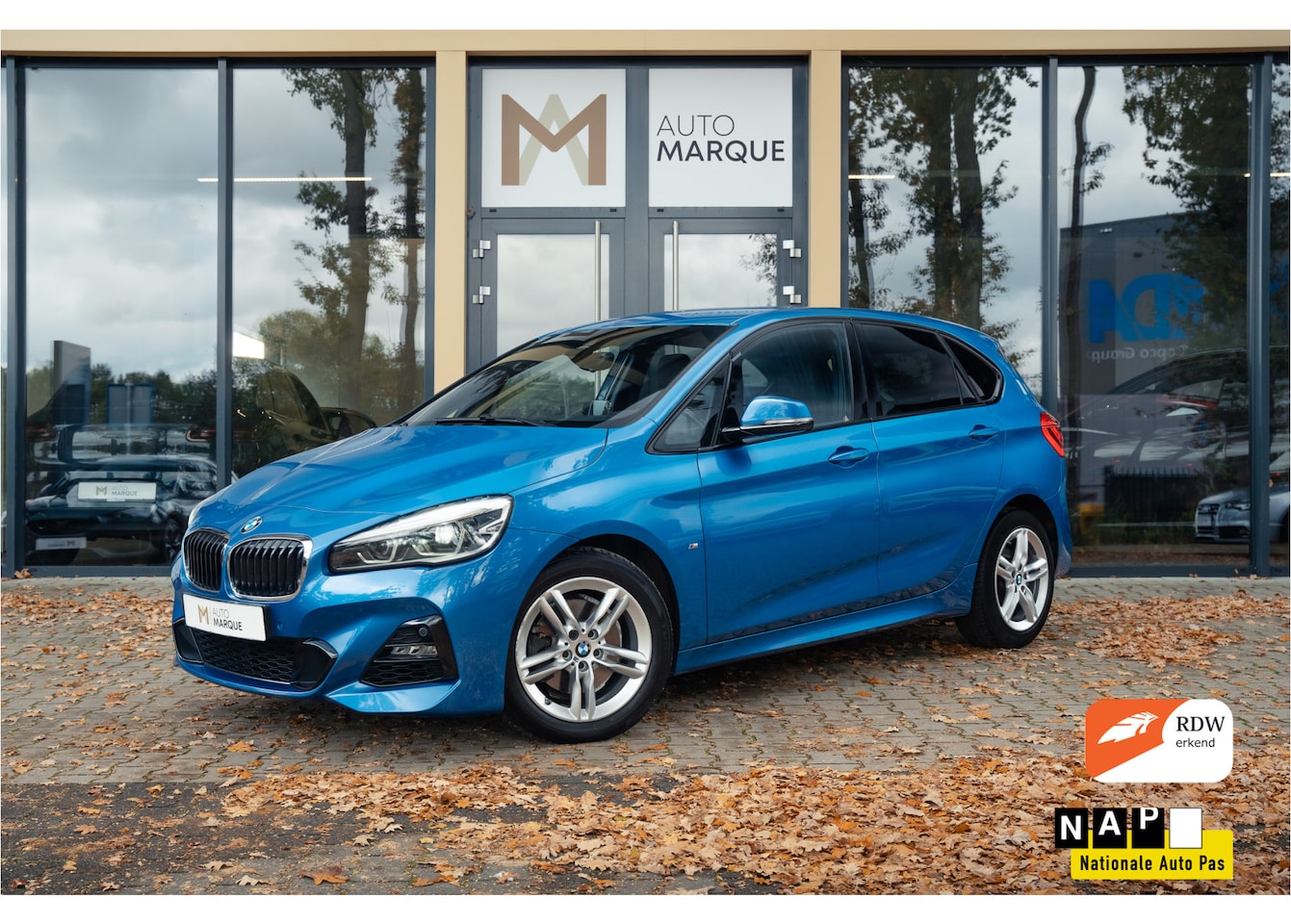 BMW 2-serie Active Tourer - 220i Aut. | High Executive | M-Sportpakket | BMW Premium Selection | Head-Up Display | Nav - AutoWereld.nl